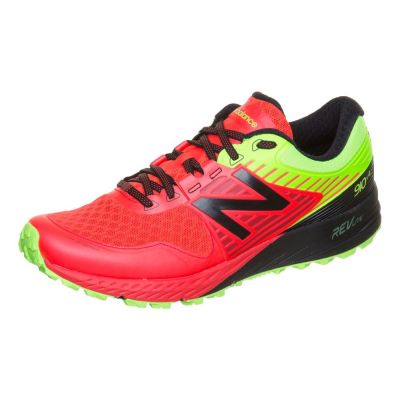 running shoe New Balance 910 v4