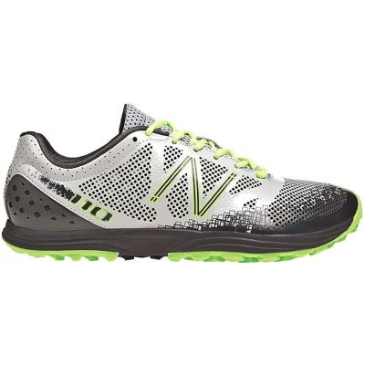 running shoe New Balance MT 110v2