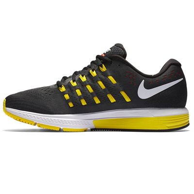 running shoe Nike Air Zoom Vomero 11
