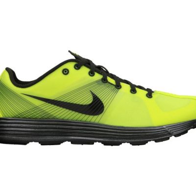 running shoe Nike LUNARACER+