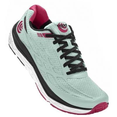 running shoe Topo Athletic Magnifly 2