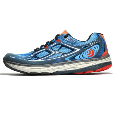 running shoe Topo Athletic Magnifly 2016