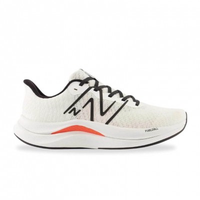 running shoe New Balance Fuelcell Propel v4