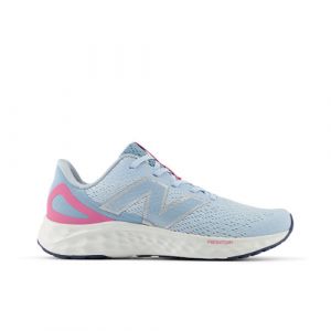 New Balance Kids' Fresh Foam Arishi v4 in Blue/Pink Synthetic