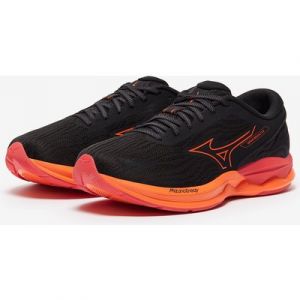 Mizuno Wave Revolt 3