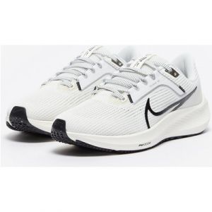 Nike Womens Pegasus 40