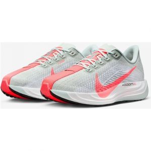 Nike Womens Pegasus Plus