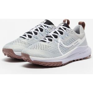 Nike Womens Pegasus Trail 4