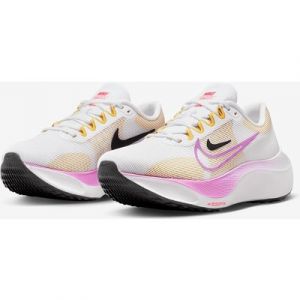 Nike Womens Zoom Fly 5