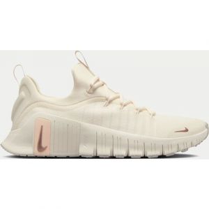 Nike Women's Free Metcon 6 Training Shoes - Pale Ivory/Guava Ice/Sail/Metallic Red Bronze - UK 8 - White