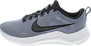 NIKE Men's Downshifter 12 Sneaker