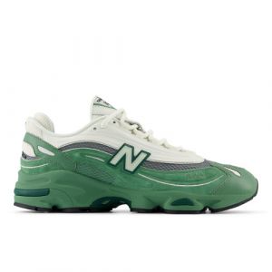 New Balance Unisex 1000 in Green/White Leather