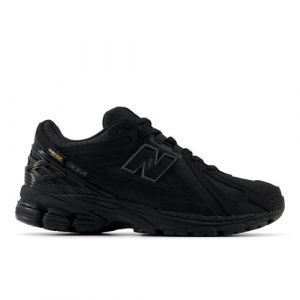 New Balance Unisex 1906R in Black/Grey Suede/Mesh