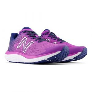 New Balance Women's 520 V8 Sneaker