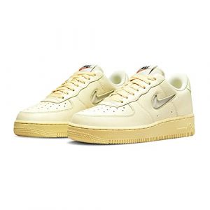 Nike Air Force 1 '07 LX Sneakers Women - 39