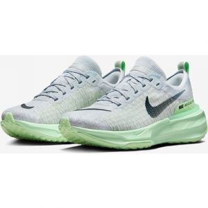 Nike Womens Invincible 3