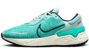 Nike Women's Renew Run 4 Sneaker