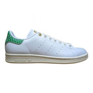 adidas Originals Women's Stan Smith Sneaker