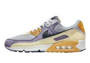 Nike Men's Air Max 90 Sneaker