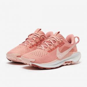 Nike Womens Pegasus Trail 5