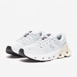 On Womens Cloudflyer 5