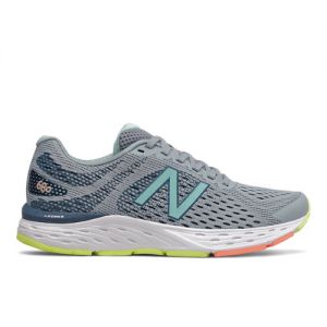 New Balance Women's 680v6 in Blue/Pink Synthetic, size 6 Narrow