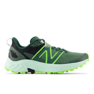 New Balance Women's FuelCell Summit Unknown v3 in Green/Black Synthetic, size 7